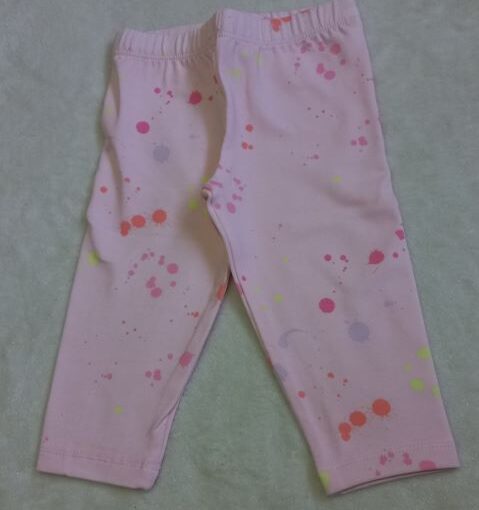 Light pink Children's Place 2T capri leggings with multicoloured spots