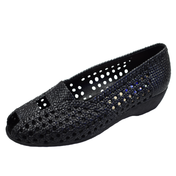 Magnetic Ladies 680 Shoe