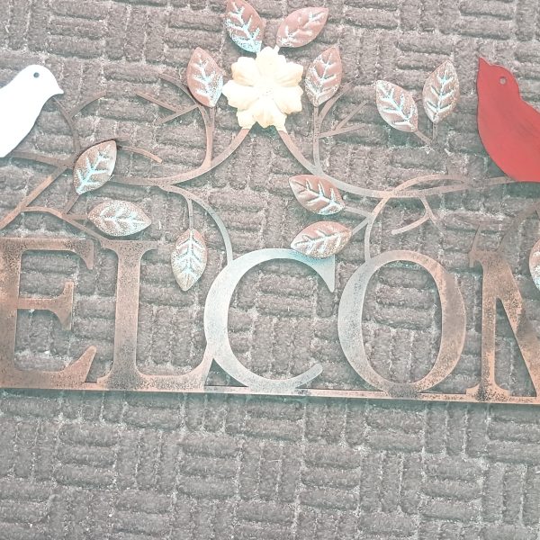 Alternative view of Metal Wall Art- Welcome with Birds (26")